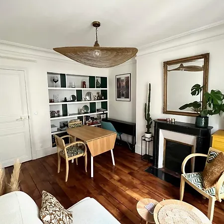 Cosy Bright Near Epinettes Apartment Paris